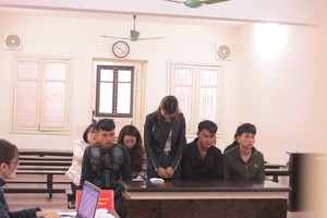 Các bị cáo tại tòa.