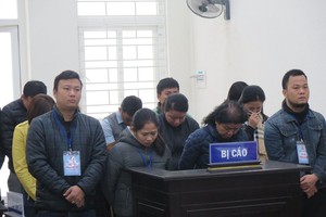 Mua bán hóa đơn 2.000 tỷ đồng của 72 "công ty ma", 18 người hầu tòa