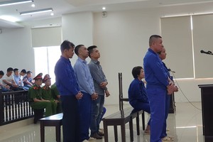 Các bị cáo tại tòa.