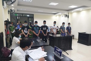 Đóng giả lực lượng phòng, chống dịch Covid 19 để cưỡng đoạt tiền