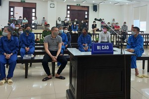 Các bị cáo tại tòa.