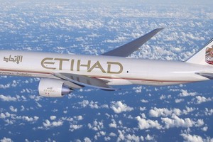 Tới lượt hãng hàng không lớn của Dubai thu hẹp quy mô