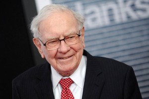 Warren Buffett tiếp tục gia tăng tỷ trọng cổ phiếu Bank of America, mua vào 1,2 tỷ USD chỉ trong 8 ngày