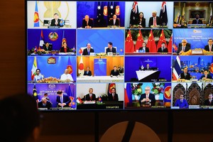 Hình ảnh đại diện của các nước ký kết trong lễ ký kết Hiệp định thương mại Đối tác Kinh tế Toàn diện Khu vực (RCEP) tại hội nghị cấp cao ASEAN được tổ chức trực tuyến tại Hà Nội vào ngày 15/11/2020. Nguồn: AFP