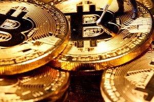 Giá Bitcoin tăng giúp Tesla kiếm được lợi nhuận cao hơn 30% doanh số bán xe điện năm 2020