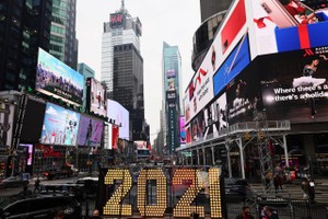 Ngay cả khi được dự báo tăng trưởng mạnh nhất 50 năm, kinh tế thế giới vẫn đối mặt với rủi ro