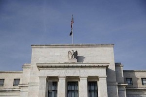 Fed cam kết duy trì chính sách tiền tệ nới lỏng