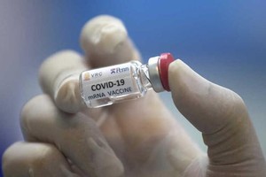 Reuters: Làn sóng lây nhiễm Covid-19 báo động ở khu vực Đông Nam Á