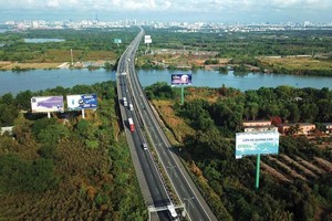 Đầu tư hạ tầng kỹ thuật TP.HCM (CII): Sẽ tạm dừng thu phí và miễn phí tại các trạm thu phí 