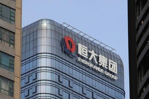 Khủng hoảng Evergrande leo thang với nguy cơ gây bất ổn thị trường tài chính Trung Quốc