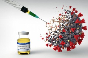 Các nhà sản xuất vắc xin đang nhanh chóng tìm cách chống lại biến thể Covid-19 mới