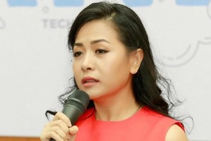 Bà Trần Uyên Phương lại bán ra 107.300 cổ phiếu Yeah1 (YEG)