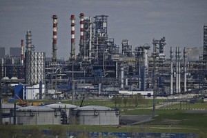 Liên minh G7 đồng ý mức trần giá 60 USD/thùng đối với dầu của Nga