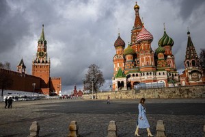 Các biện pháp trừng phạt mới của phương Tây bắt đầu ảnh hưởng đến nền kinh tế Nga 