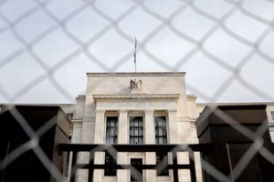 Thị trường và các ngân hàng trung ương đang mâu thuẫn về kỳ vọng lãi suất