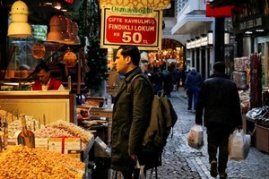 Thổ Nhĩ Kỳ kết thúc kỷ nguyên lãi suất thấp với mức tăng 6,5%