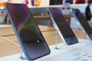 Thị trường điện thoại thông minh đang có năm tồi tệ nhất trong 1 thập kỷ