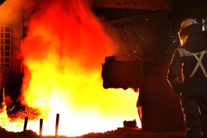 Giá quặng sắt vẫn mạnh mẽ bất chấp bất động sản Trung Quốc đang suy yếu