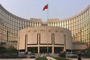 PBOC tiếp tục giữ nguyên lãi suất trung hạn 