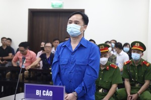 Bị cao Đỗ Thành Nhân, cựu Chủ tịch Louis Holdings tại phiên xử sơ thẩm vụ án "Thao túng thị trường chứng khoán" giữa năm 2023