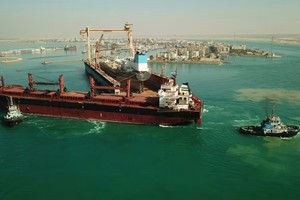 Dù rủi ro đã giảm, các hãng tàu vẫn tránh Biển Đỏ và Kênh đào Suez