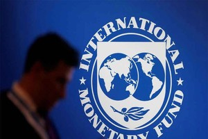 IMF: Nợ của Mỹ và Trung Quốc gây rủi ro cho tài chính công toàn cầu