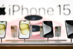 Doanh số bán iPhone của Apple giảm mạnh tại Trung Quốc do sự hồi sinh của Huawei