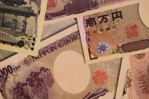 Nhật Bản cảnh báo hành động trước biến động mạnh mẽ của tiền tệ