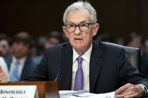 Chủ tịch Fed: Việc giữ lãi suất cao quá lâu có thể gây nguy hiểm cho tăng trưởng kinh tế