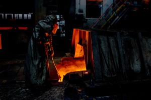 Giá hàng hóa đánh mất đà tăng trong năm nay khi thị trường tiêu thụ ảm đạm