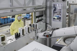 Trung Quốc đẩy mạnh mua thiết bị sản xuất chip có thể gây ra vấn đề khác về dư thừa công suất