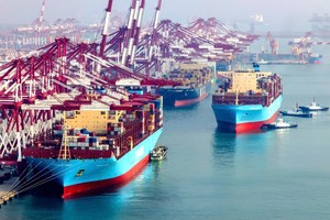 Tuyên bố mới về thuế quan của ông Trump báo hiệu sự khởi đầu khó lường trên thị trường tiền tệ