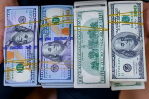 Tiền tệ thị trường mới nổi giảm mạnh nhất trong 2 năm