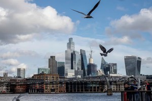 Anh sẽ chuyển sang chu kỳ thanh toán T+1 vào năm 2027