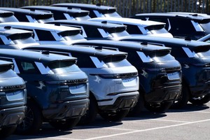 Sản lượng ô tô của Anh trong tháng 5 giảm xuống mức thấp nhất kể từ năm 1949