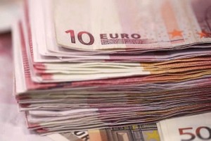 Đồng euro có đợt tăng giá dài nhất kể từ năm 2017 khi đồng đô la suy yếu