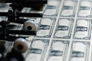 Đồng đô la Mỹ có khởi đầu năm tệ nhất kể từ năm 1973