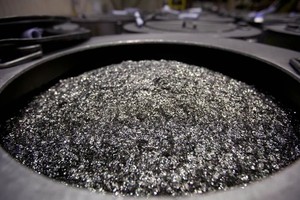 Xuất khẩu đất hiếm của Trung Quốc tăng vọt trở lại