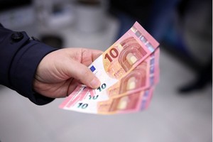 Sau Bulgaria, các nước EU còn lại vẫn gặp nhiều rào cản trong việc gia nhập khu vực đồng euro
