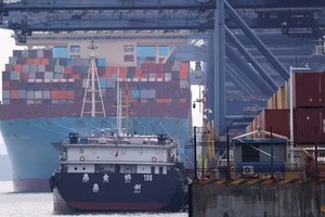 Trung Quốc siết chặt hạn chế thương mại với Nhật Bản khi căng thẳng leo thang