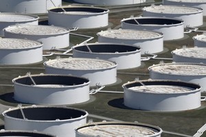 IEA: Giảm nhu cầu có thể giảm bớt áp lực giá năng lượng lên người tiêu dùng