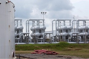 Goldman Sachs: Giá dầu có thể giao dịch ở mức gần 120 USD/thùng nếu xung đột kéo dài