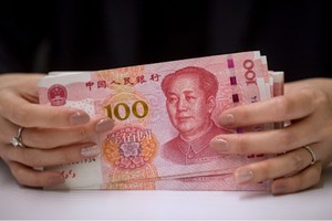 Trung Quốc tăng cường kiểm soát dòng vốn chảy ra nước ngoài