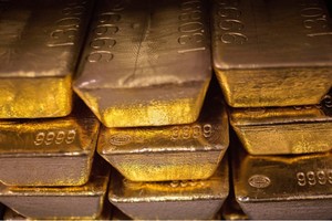ECB: Vàng vượt trái phiếu kho bạc Mỹ trở thành tài sản dự trữ số một thế giới