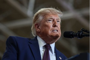 Ông Trump dọa áp thuế 100% với các nước đánh thuế các Big Tech của Mỹ