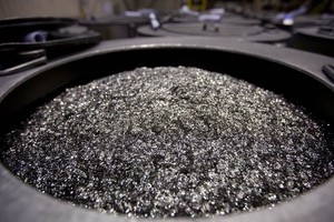 Xuất khẩu khoáng sản chiến lược Trung Quốc sang Mỹ và Nhật Bản diễn biến trái chiều