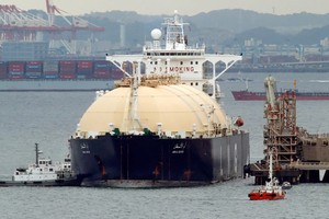 Châu Âu và châu Á bước vào cuộc cạnh tranh giành nguồn cung LNG