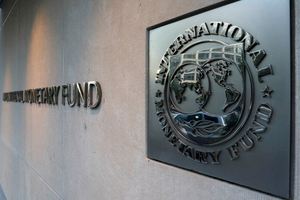 IMF: Kinh tế toàn cầu dự kiến giảm tốc ít hơn nhờ sự bùng nổ của AI bù đắp tác động từ xung đột
