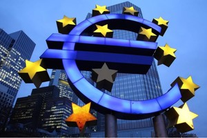 Rủi ro tài chính tại Pháp gia tăng làm dấy lên lo ngại về khủng hoảng khu vực đồng euro