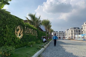 Sở Xây dựng yêu cầu Công ty Chung Phú gỡ bỏ tên dự án Long Phú Villa vì đây không phải tên dự án được cấp phép.